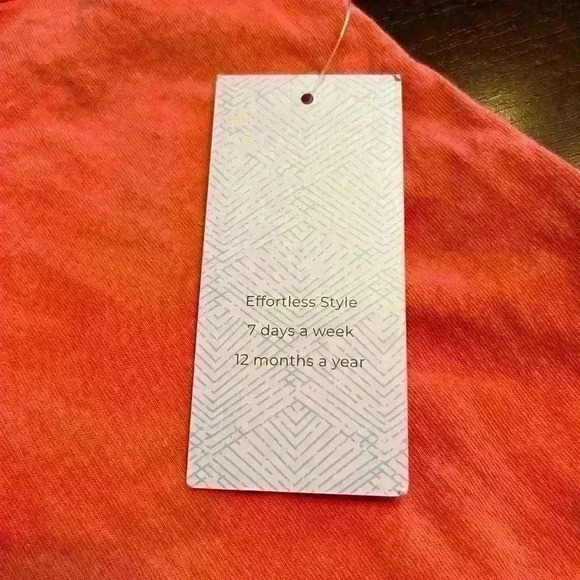 NWT Ladies Studio 12 Brand "Long Weekend" Top, Blouse, T Shirt, Tee- Size XXL - Picture 4 of 8